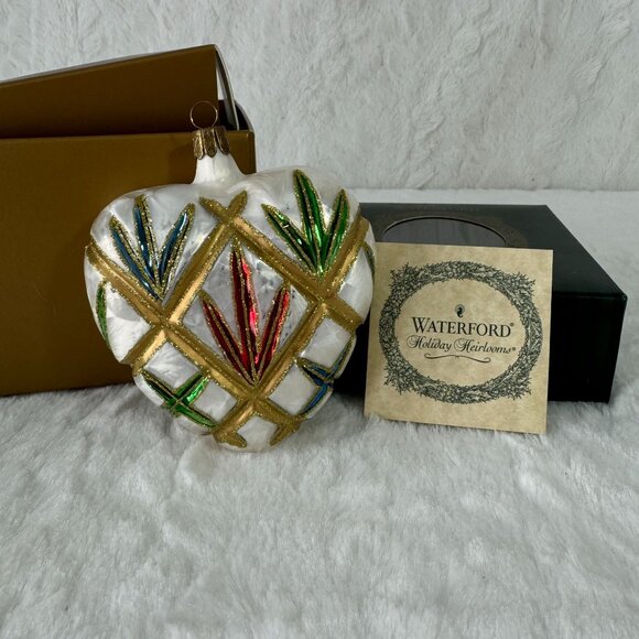 Waterford Holiday Heirlooms Lismore Heart Ornament 1999 Limited Series - Picture 2 of 5